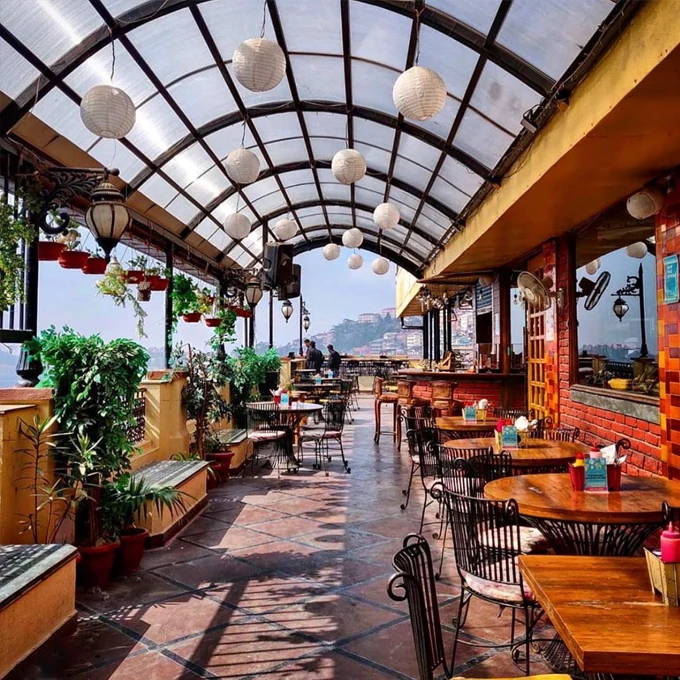 cafe hopping shimla