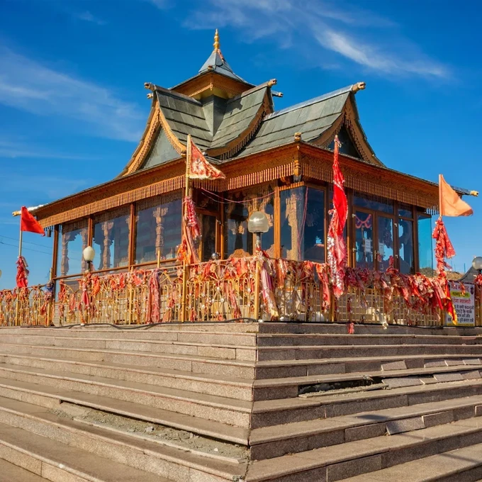 hatu temple narkanda shimla