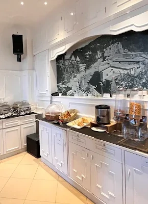 indoor buffet at legacy shimla